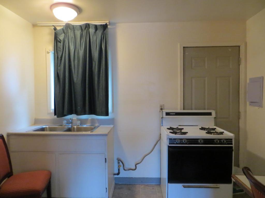 Madison Suites Motel Πόρτλαντ Δωμάτιο φωτογραφία
